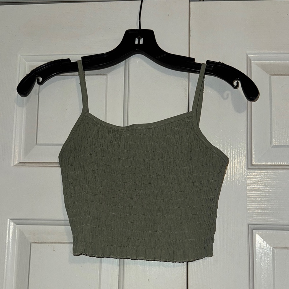 SHEIN Green Ribbed Sleeveless Camisole Crop Top